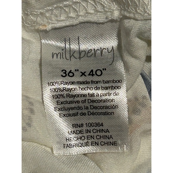 Kk34 Milkberry Baby Swaddle Blanket 36x40‎ Bamboo Jungle Animals Clouds - Picture 3 of 3